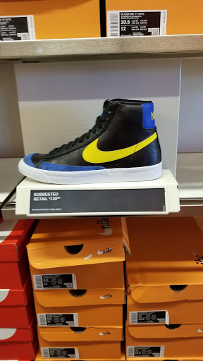 Clothing Store «Nike Factory Store», reviews and photos, 7105 Mills Civic Pkwy #140, West Des Moines, IA 50266, USA