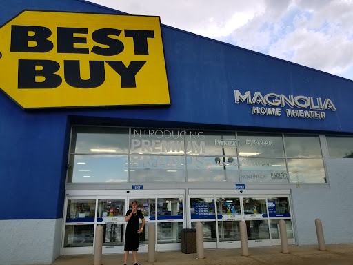Electronics Store «Best Buy», reviews and photos, 4400 E New York St, Aurora, IL 60504, USA