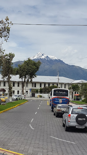 6PMR+867, Otavalo 100450, Ecuador