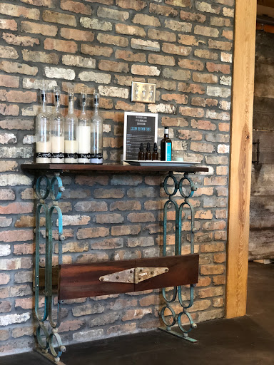 Lounge «Looking Glass Beauty Lounge», reviews and photos, 12717 Hooper Rd, Baton Rouge, LA 70818, USA