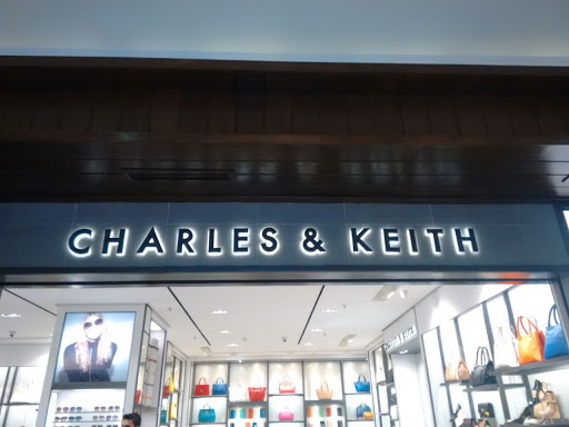 CHARLES & KEITH