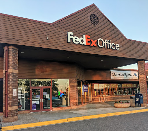 FedEx Office Print & Ship Center, 9707 Lyndale Ave S, Bloomington, MN 55420, USA, 
