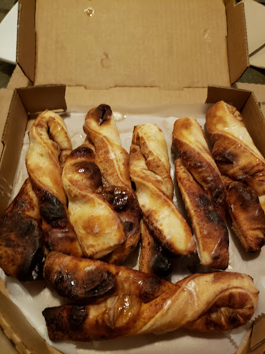 Pizza Restaurant «Round Table Pizza», reviews and photos, 616 NE 81st St, Vancouver, WA 98665, USA