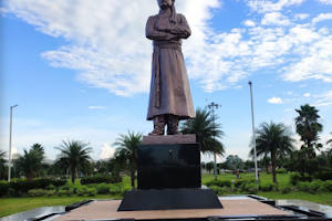 Statue of Swami Vivekananda image