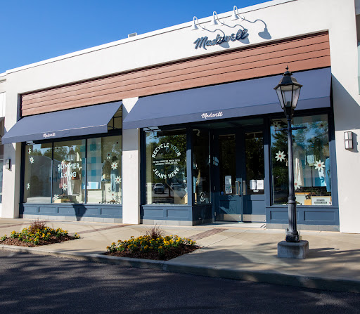 Shopping Mall «Shops of Saddle Creek», reviews and photos, 7509 Poplar Ave #1, Germantown, TN 38138, USA