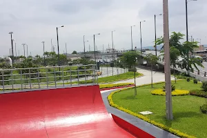 Skatepark Terminal de Guayaquil image