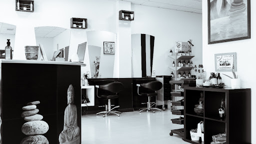 Peluquería EN MOSTOLES - Método curly - tratamientos hidratación - corte a Navaja - DUENDES PeluqueroS en Móstoles, Madrid