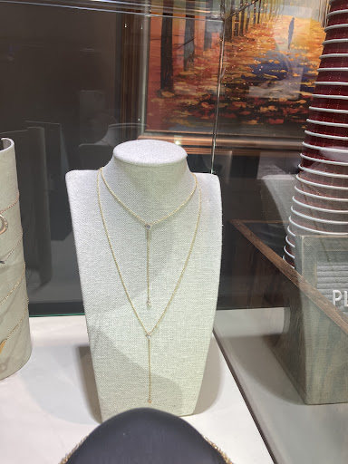 Jewelry Store «J Vincent Jewelers», reviews and photos, 420 NJ-34 #301, Colts Neck, NJ 07722, USA