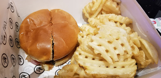 Movie Theater «Regal Cinemas Springfield Town Center 12», reviews and photos, 6859 Springfield Mall, Springfield, VA 22150, USA