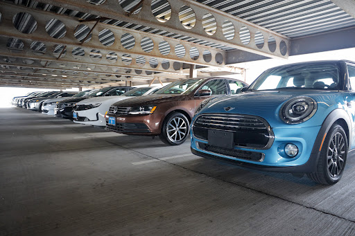 Volkswagen Dealer «Momentum Volkswagen», reviews and photos, 2405 Richmond Ave, Houston, TX 77098, USA