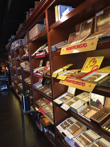 Cigar Shop «Mancave Cigar Lounge», reviews and photos, 2920 E Commercial Blvd, Fort Lauderdale, FL 33308, USA