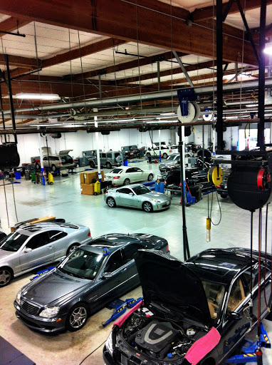 Auto Repair Shop «W.I. Simonson Mercedes Service & Parts», reviews and photos, 1330 Colorado Ave, Santa Monica, CA 90404, USA