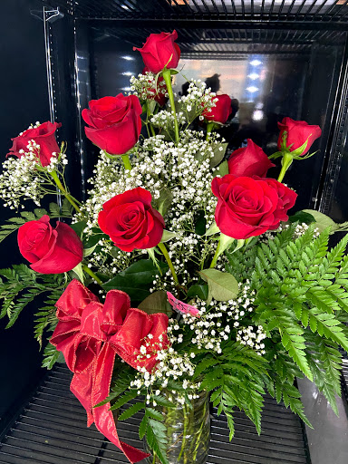 Florist «All A Bloom Florist and Gifts (24/7)», reviews and photos, 116 N Collins St, Plant City, FL 33563, USA