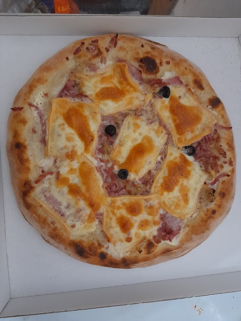Pizza du garlaban à La Bouilladisse