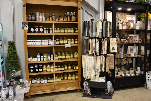 Farm Equipment Supplier «Maury Farmers Co-Op», reviews and photos, 423 Westover Dr, Columbia, TN 38401, USA