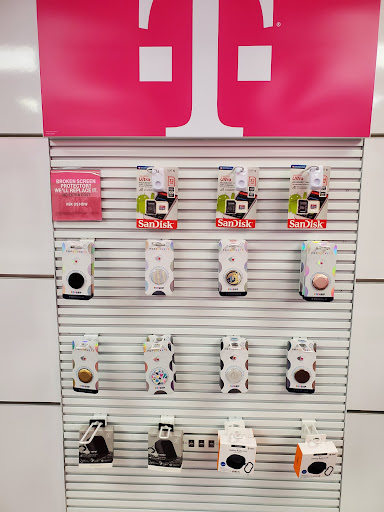 Cell Phone Store «T-Mobile», reviews and photos, 69 Brookside Ave STE 212, Chester, NY 10918, USA