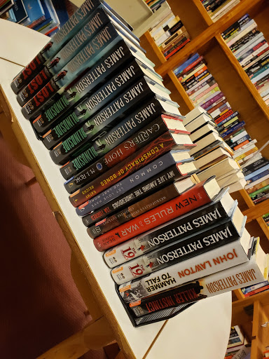 Used Book Store «Goodwill Manasota Bookstore - Bradenton», reviews and photos, 7200 55th Ave E, Bradenton, FL 34203, USA