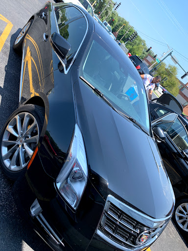 Car Dealer «Auto Villa», reviews and photos, 302 S Lake St, Grayslake, IL 60030, USA