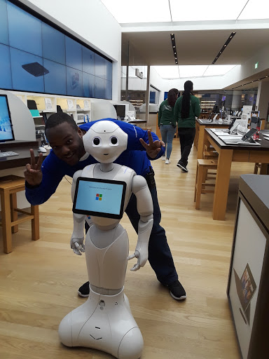 Computer Store «Microsoft Store - Roosevelt Field», reviews and photos, 630 Old Country Rd, Garden City, NY 11530, USA