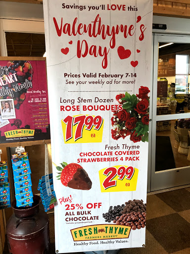 Grocery Store «Fresh Thyme Farmers Market- Alamo/Oakley», reviews and photos, 3321 Alamo Ave, Cincinnati, OH 45209, USA