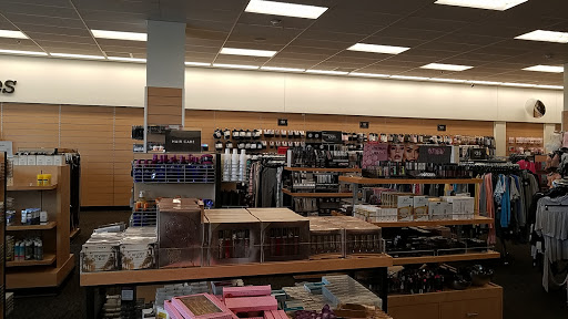 Department Store «Nordstrom Rack The Gallery At Westbury Plaza», reviews and photos, 1040 Old Country Rd, Garden City, NY 11530, USA