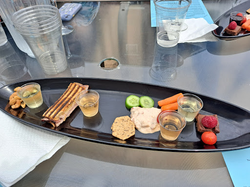 Winery «Wide River Winery - Tasting Room», reviews and photos, 106 N Cody Rd, Le Claire, IA 52753, USA