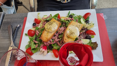 Le Café Du Sambuc à Arles