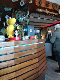 Atmosphère du Restaurant Bar de la Plage à Grandcamp-Maisy - n°1