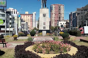 Monument to German Busch image