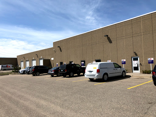 Shipping and Mailing Service «FedEx Ship Center», reviews and photos, 2275 Walnut St, Roseville, MN 55113, USA