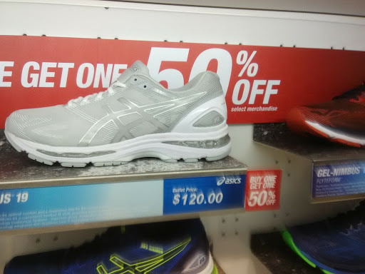 Shoe Store «ASICS Outlet», reviews and photos, 5050 Factory Shops Blvd #830, Castle Rock, CO 80108, USA