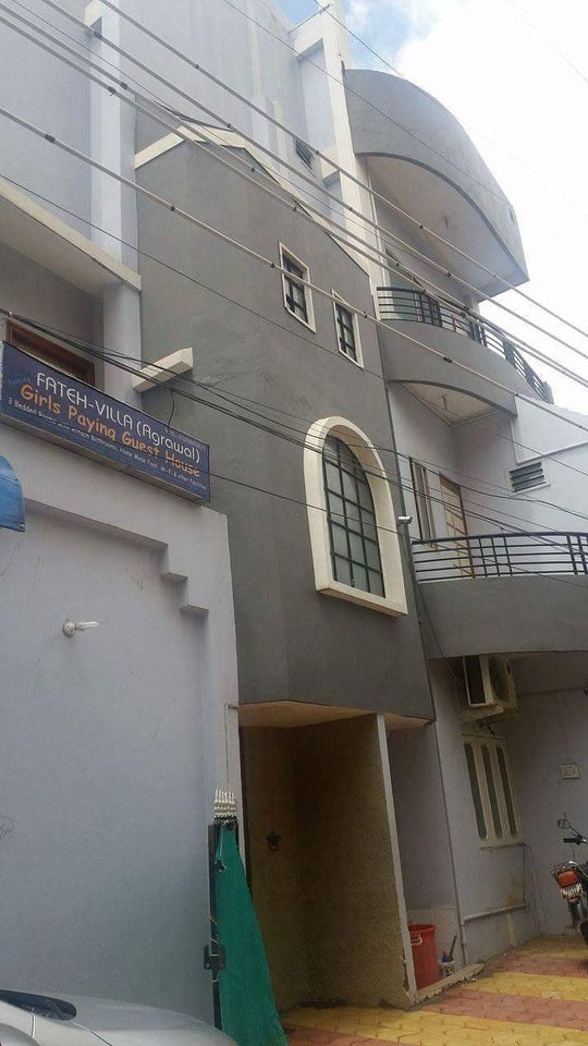 Fateh Villa Girls Paying Guest House/Hostel