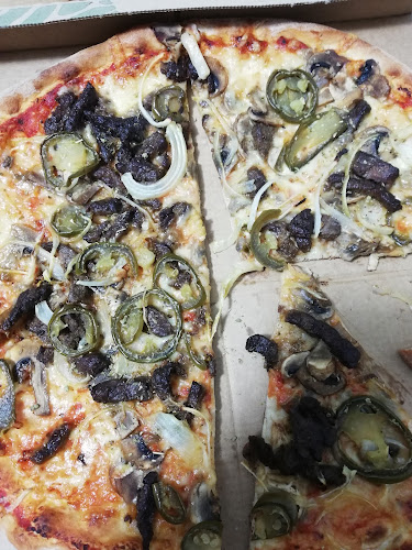Anmeldelser af Grønnevang Pizzeria & Grillhus i Hillerød - Pizza