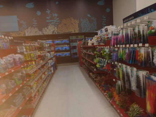 Pet Supply Store «Petco Animal Supplies», reviews and photos, 2575 Fairview Ave N, Roseville, MN 55113, USA