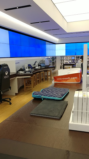 Electronics Store «Microsoft», reviews and photos, 10250 California Route 2 #1045, Los Angeles, CA 90067, USA