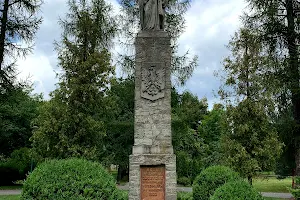 Pomnik Wdzięczności w Sokołowie Małopolskim image