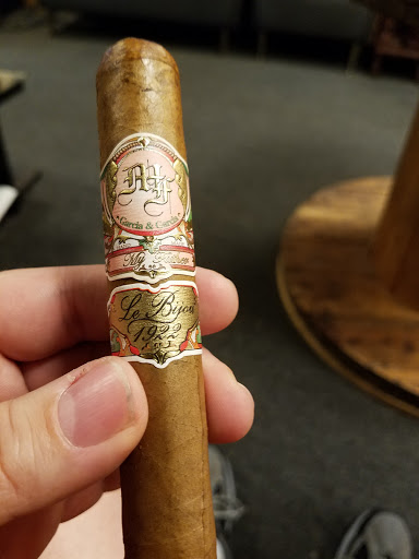 Tobacco Shop «Wooden Indian Tobacco Shop & Cigar Lounge», reviews and photos, 95 S Eagle Rd, Havertown, PA 19083, USA