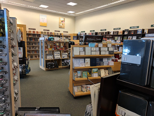 Book Store «Barnes & Noble», reviews and photos, 3561 N Freeway Blvd, Sacramento, CA 95834, USA