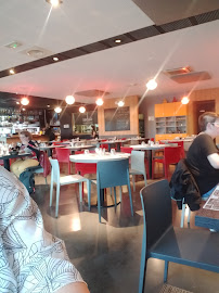 Atmosphère du Restaurant Globe La Brasserie à Saint-Genest-Lerpt - n°12