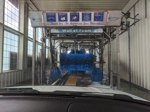 Car Wash «Red Barn Car Wash», reviews and photos, 13001 Clackamas River Dr Suite 200, Oregon City, OR 97045, USA