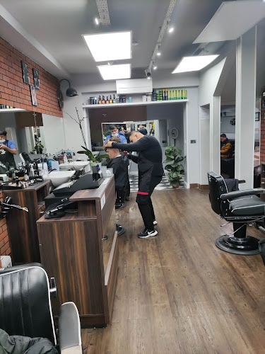 Reading Barbers - Reading