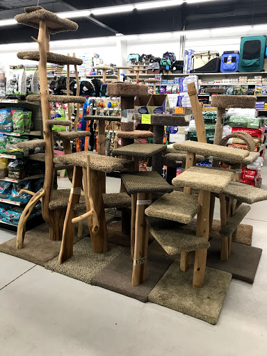 Pet Supply Store «Mini Pet Mart», reviews and photos, 2630 US-101, Florence, OR 97439, USA