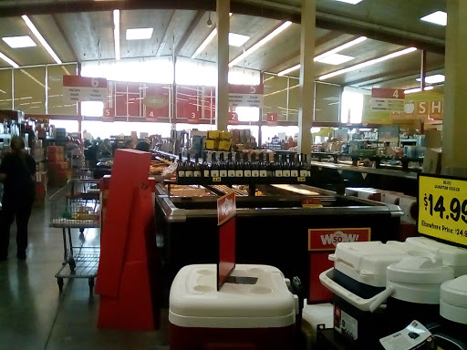 Grocery Store «Grocery Outlet Bargain Market», reviews and photos, 1391 E Yosemite Ave, Manteca, CA 95336, USA