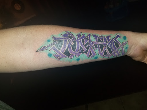 Tattoo Shop «Tattoo Lady», reviews and photos, 6817 Kennedy Ave, Hammond, IN 46323, USA