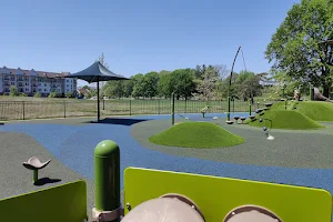 Meadowbrook Park Shelter 4 playground image
