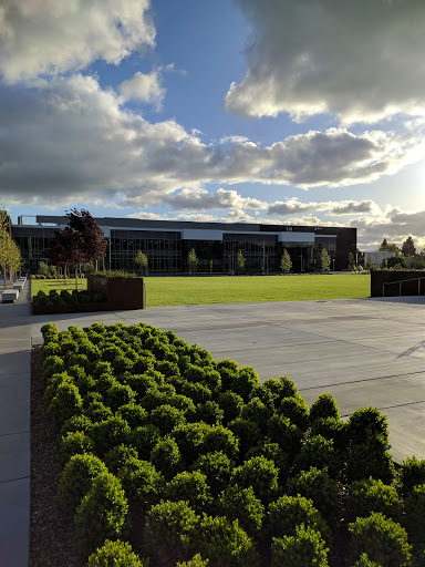 Western Digital, 5601 Great Oaks Pkwy, San Jose, CA 95138, USA, 