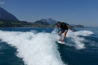 Wakesurf, Wasserski, Wassersport, Thunersee, www.wakesurf.world