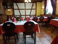 Atmosphère du Restaurant français S'Fassner Stuebel à Fessenheim-le-Bas - n°7
