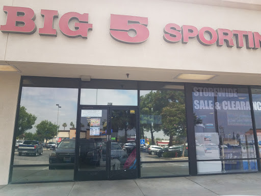 Big 5 Sporting Goods - San Bernardino (Highland), 2150 E Highland Ave, San Bernardino, CA 92404, USA, 