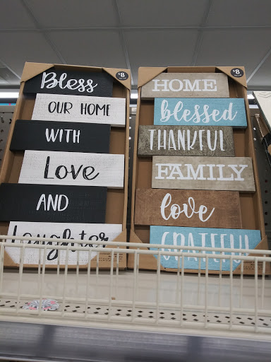 Discount Store «Dollar General», reviews and photos, 2500 M.L.K. Jr Dr, Orange, TX 77630, USA